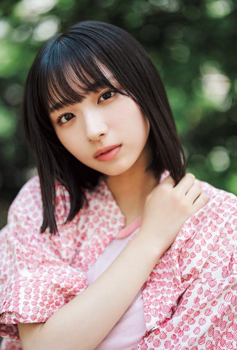 日向坂46大野愛実グラビア