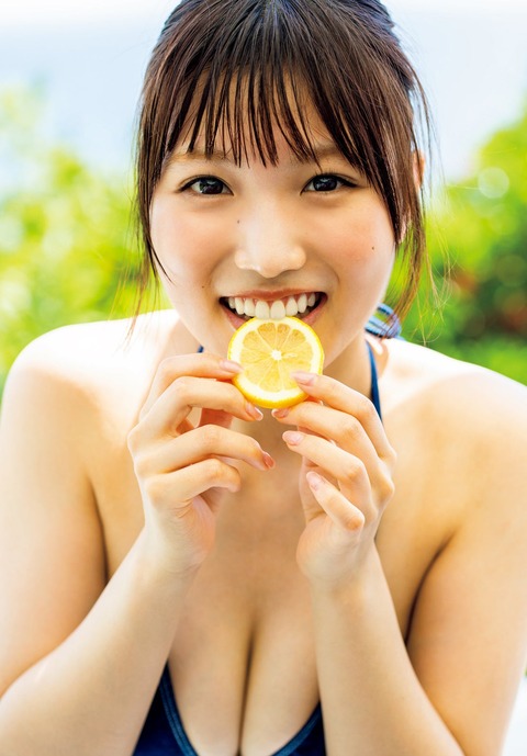 藤白れもん週プレ初水着グラビア