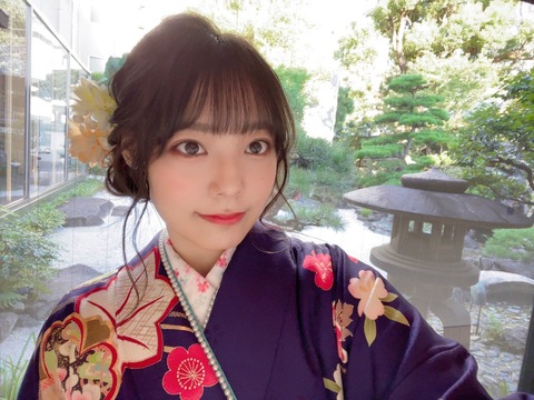 NMB48イ・シヨン振袖写真