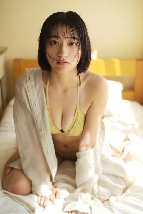 水野瞳水着グラビア