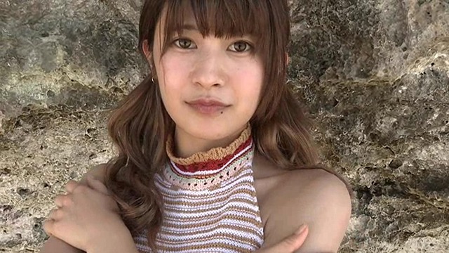 甘夏ゆず1st水着グラビアDVD「MAXXゆずポン」