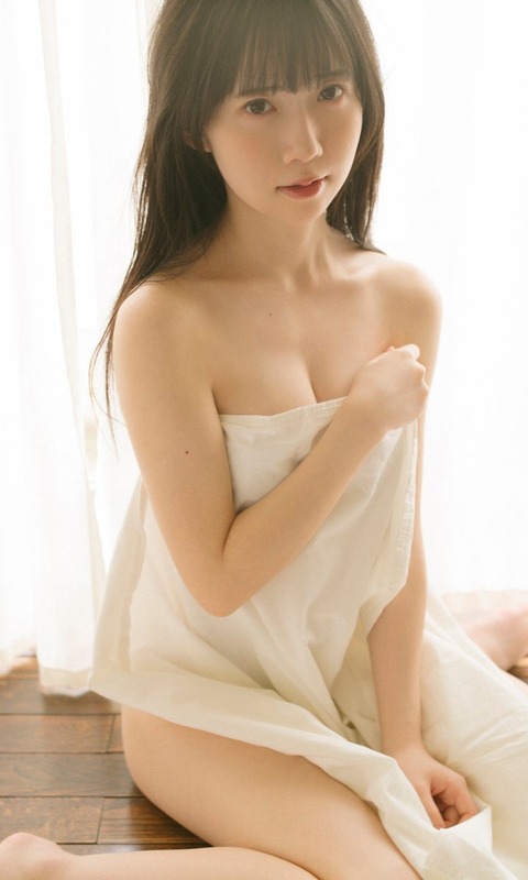 新居歩美 週プレデジタル写真集「夜にほどけて」