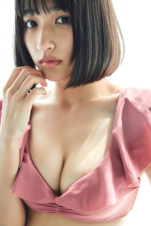 水野瞳水着グラビア