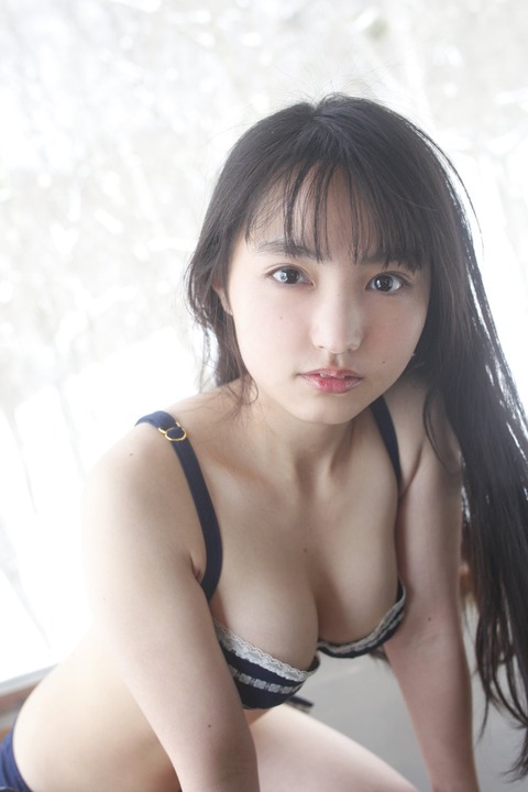 郡司芹香水着グラビア