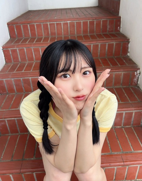 逢田珠里依 週刊プレイボーイ 初水着グラビア