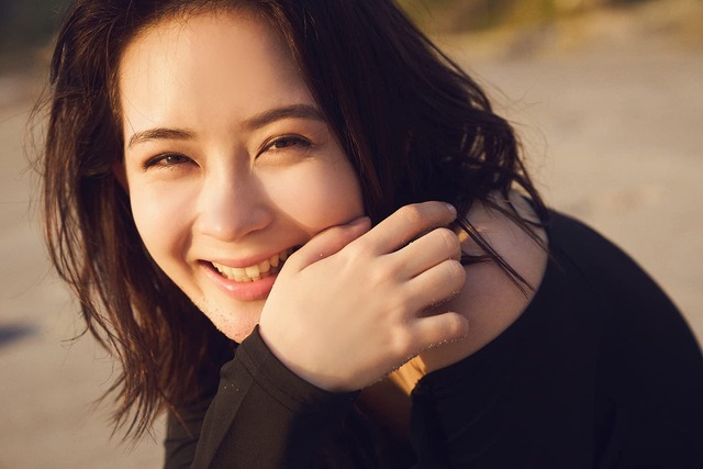 女優の畑芽育1st写真集