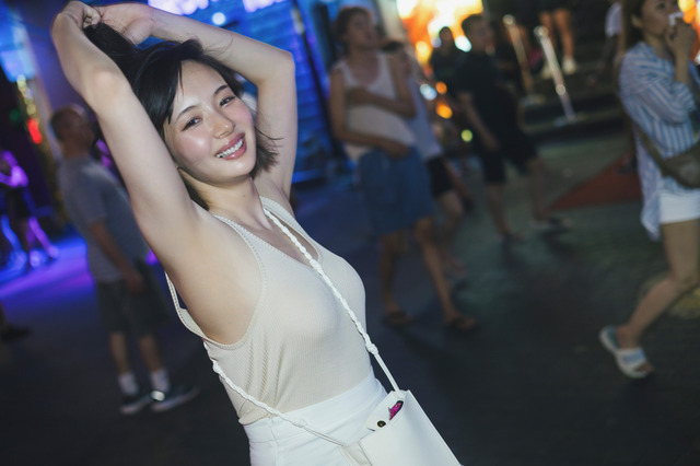 岡田紗佳写真集　おかぴのぴ9