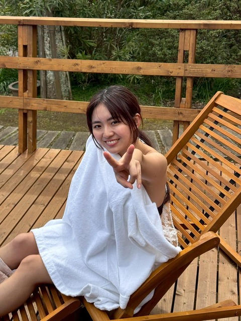 豊田ルナ「週刊プレイボーイ」水着グラビア