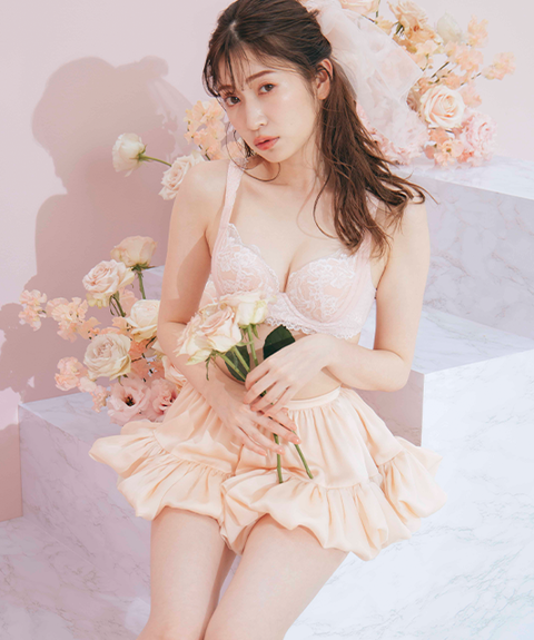 元NMB48吉田朱里ピーチジョン下着モデル