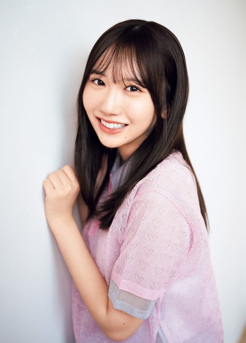 日向坂46藤嶌果歩「週刊少年マガジン」グラビア