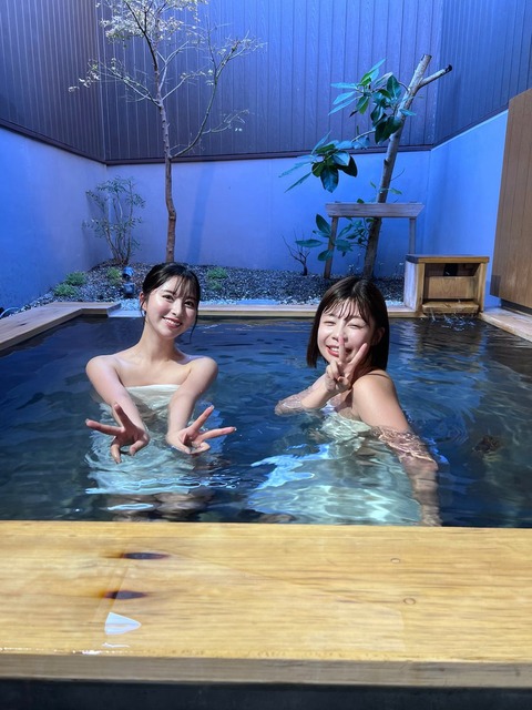太田江莉奈サウナ水着ショット