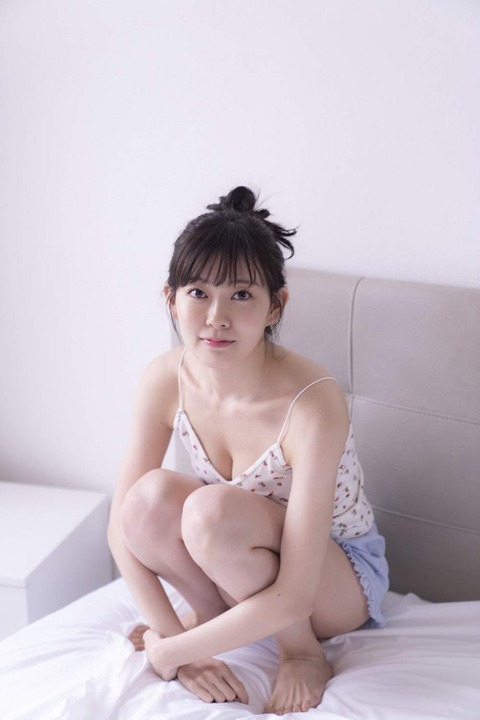 渡辺美優紀フォトスタイルブック『美優紀です。』ランジェリー姿