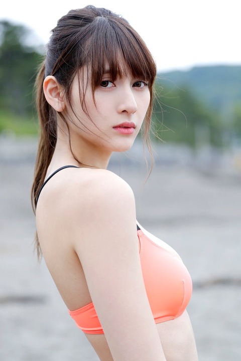 アンジェラ芽衣Gカップ水着グラビア