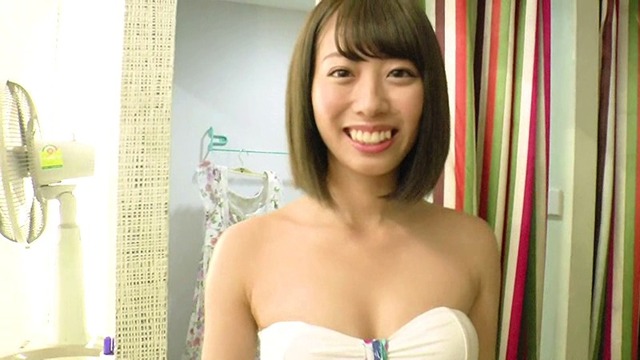 山岸奈津美1st水着グラビアDVD「ミスFLASH2019」
