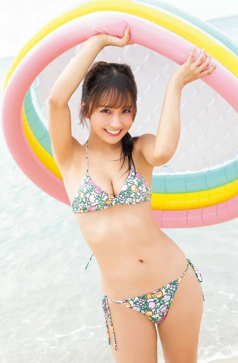 森脇梨々夏ヤンジャン水着グラビア