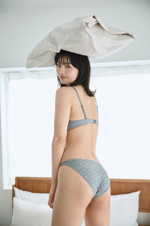蒔埜ひなDOLCE水着グラビア