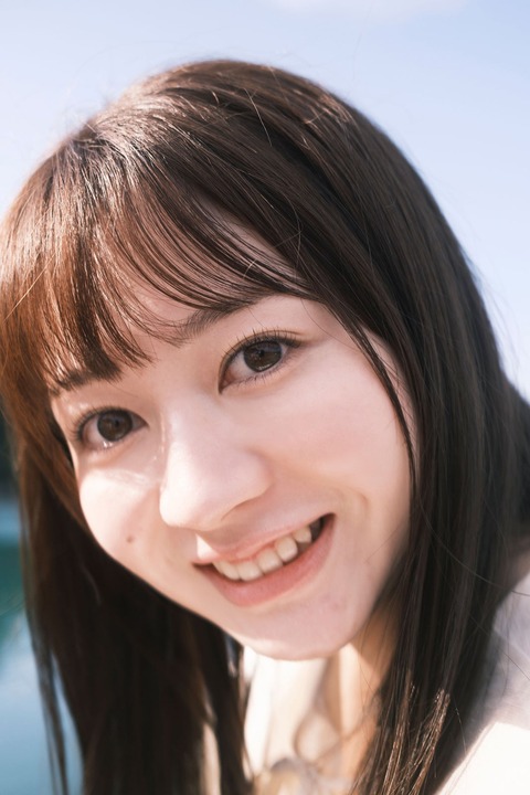 SKE48江籠裕奈1st水着写真集『わがままな可愛さ』