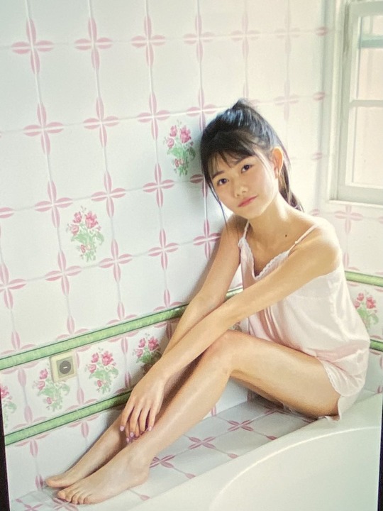 AKB48千葉恵里UTBグラビアオフショット