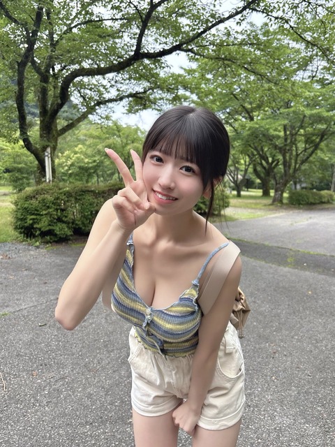 小柴あいり「週刊プレイボーイ」水着グラビア