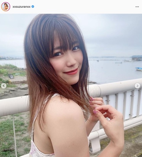 SKE48山内鈴蘭SPA水着グラビア