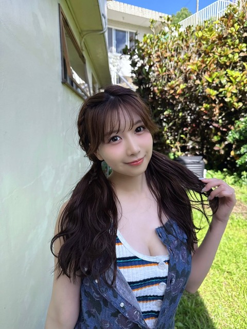 SKE48太田彩夏1st写真集「ニドメボレ」巨乳オフショット
