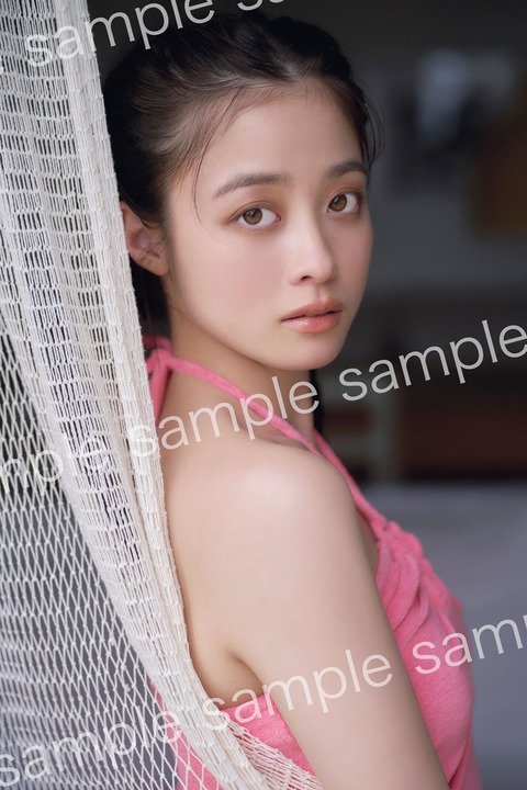 橋本環奈3rd写真集 カレイドスコープ