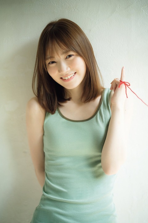 乃木坂46田村真佑グラビア
