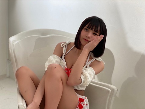 宮崎あみさ水着姿ツイッター