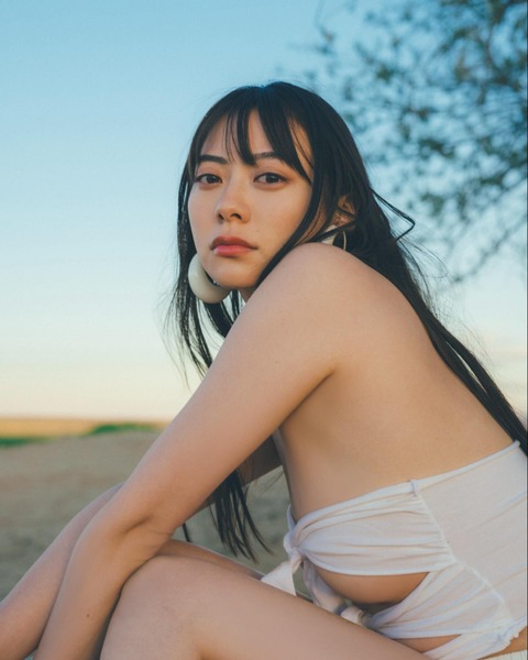 山下リオ写真集 Selenge