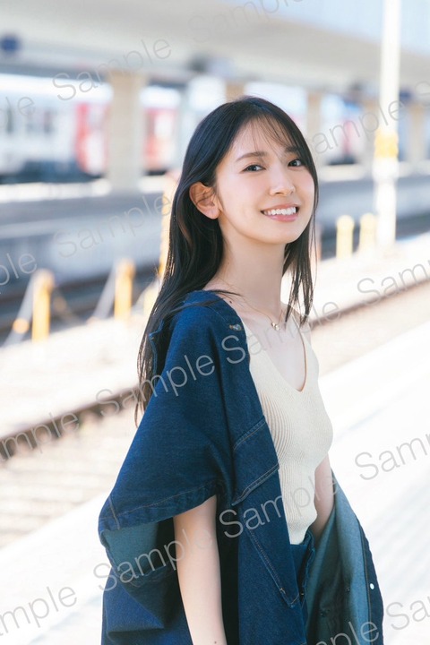 日向坂46金村美玖2nd写真集『機微』水着姿ポスター