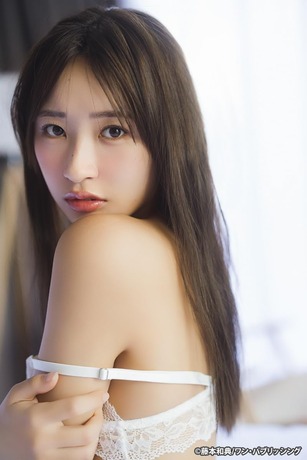 元HKT48松本日向1st写真集