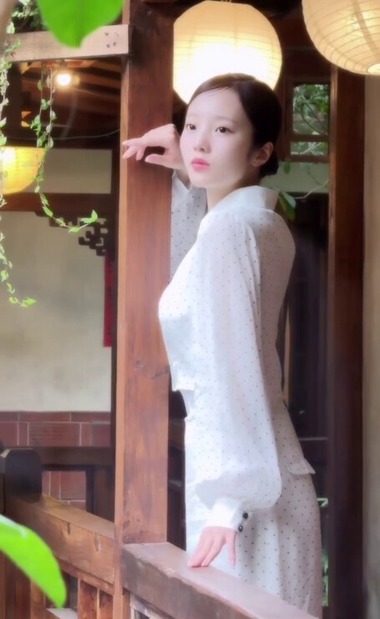 本田真凜1st写真集ランジェリー&水着オフショット (6)
