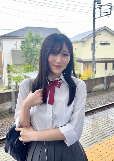 逢田珠里依 週刊プレイボーイ 初水着グラビア