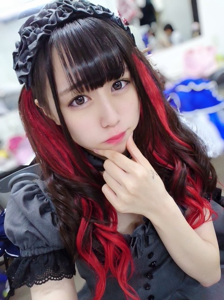 新川紗矢音セクシーツイッター写真