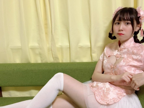 新川紗矢音チャイナドレスコスプレ