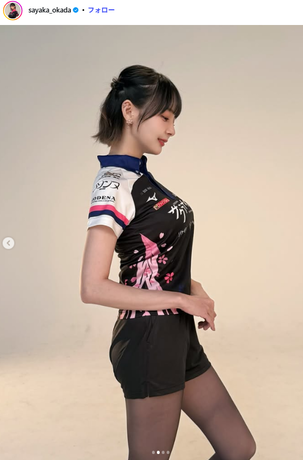 岡田紗佳麻雀ユニフォーム姿