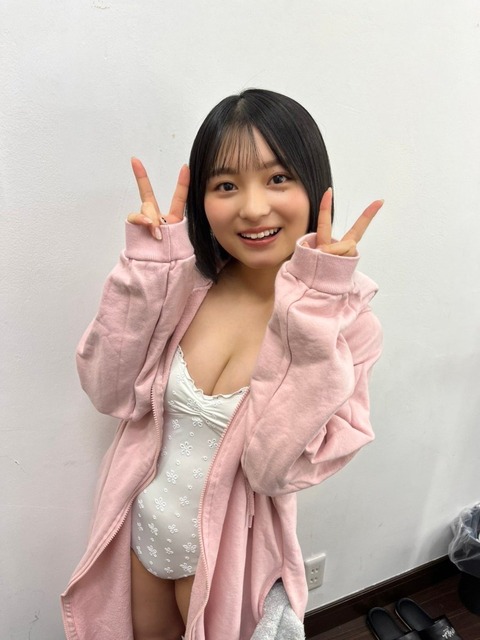 桐原美月ヤングガンガン水着グラビア