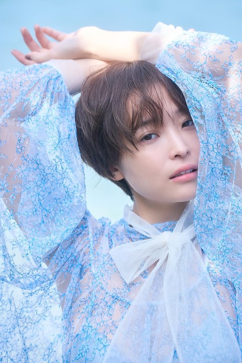 渡邊渚1st水着写真集『水平線』