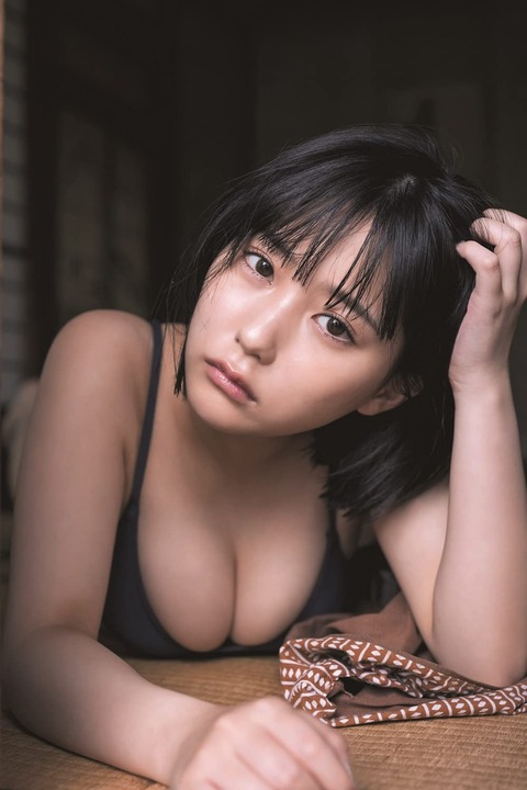 HKT48田中美久水着グラビア