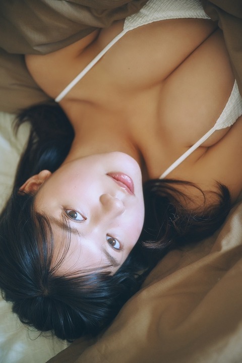 川道さらGカップ水着グラビア写真集「Calidum」