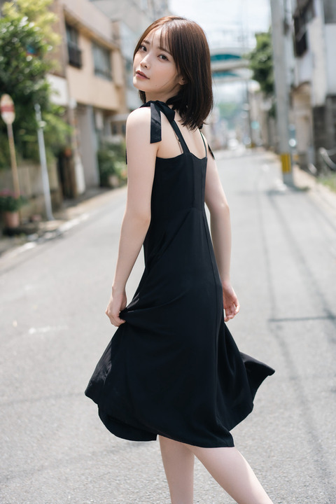 新谷姫加週プレ水着グラビア