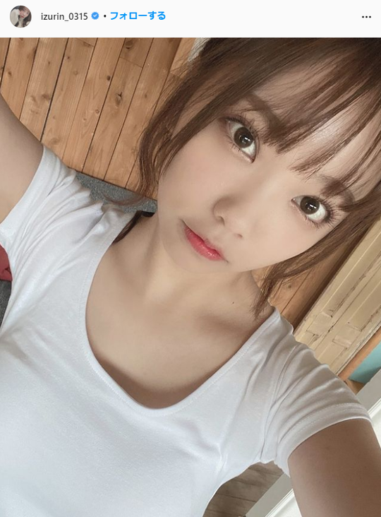 SKE48仲村和泉の水着グラビア