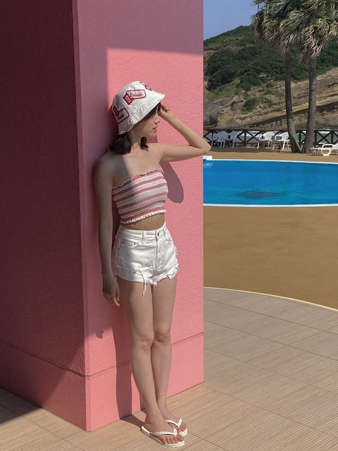 声優の伊藤美来の写真集