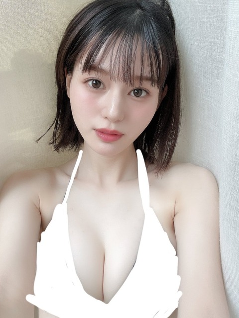 瀬山まどかヤンジャン初水着グラビア