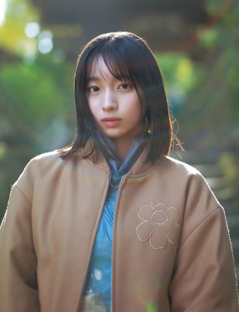 日向坂46大野愛実「週刊少年マガジン」グラビア (4)