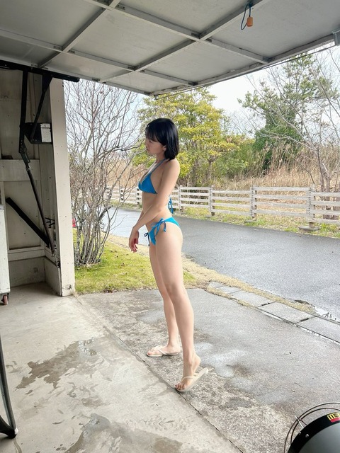 鍛治島彩FRIDAY初水着グラビア