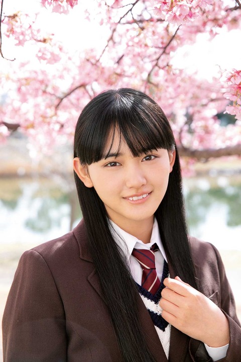 櫻坂46山﨑天グラビア