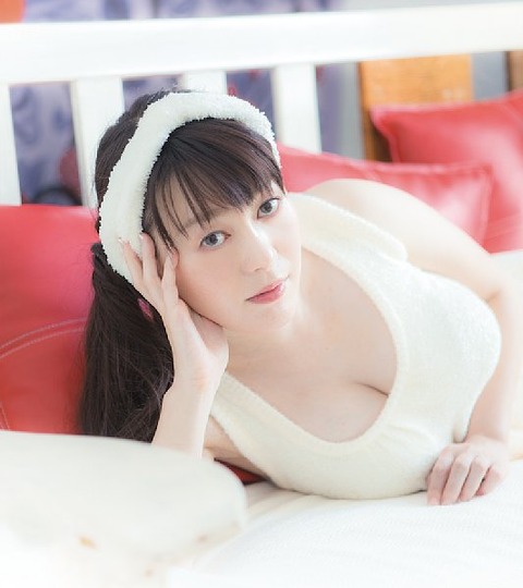 竹中知華アナ写真集「ASAKARA TOMOKA」2