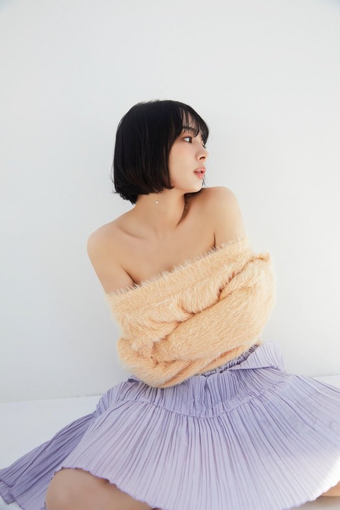 岡田紗佳Gカップランジェリー姿グラビア