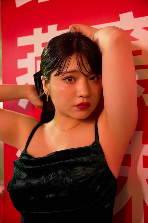 根本凪2nd写真集の先行カット